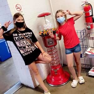 Meet your Posher, Isabella